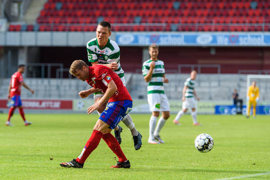 Östers Stefan Karlsson och Västerås Filip Almström