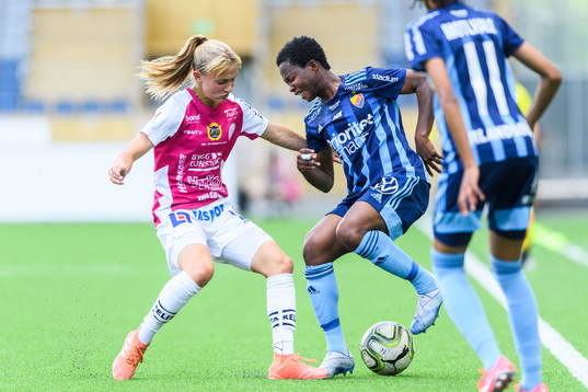 Uppsalas Angelina Thoreson och Djurgårdens Portia Boakye