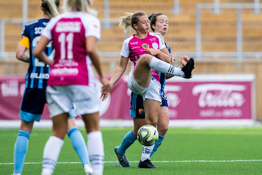 uUppsalas Cornelia Kapocs och Djurgårdens Julia