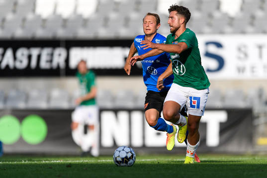 Halmstads Joel Allansson och Jönköpings Moustafa Zeidan