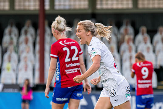Rosengårds Mimmi Larsson jublar