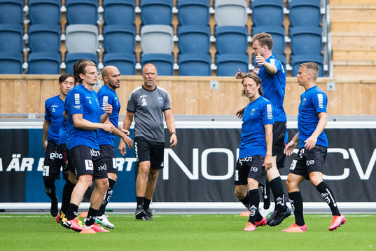Sirius spelare värmer upp