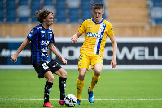Sirius Axel Björnström och IFK Göteborgs Emil Holm