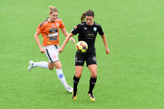 Kristianstads Mia Carlsson och Göteborgs Pauline Hammarlund