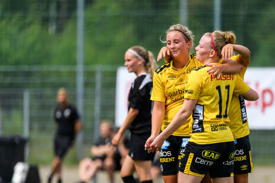 Bläddra bland fler bilder av Fotboll, Division 4 Dam, Kronäng - Elfsborg