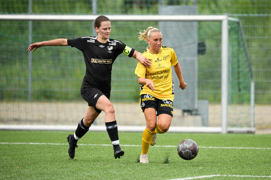 Elfsborgs Cornelia Andersson och Kronängs Jennifer Andrén