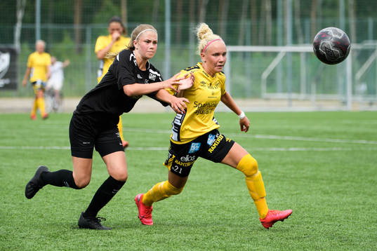 Kronängs Olivia Harrysson och Elfsborgs Tea Skoglund