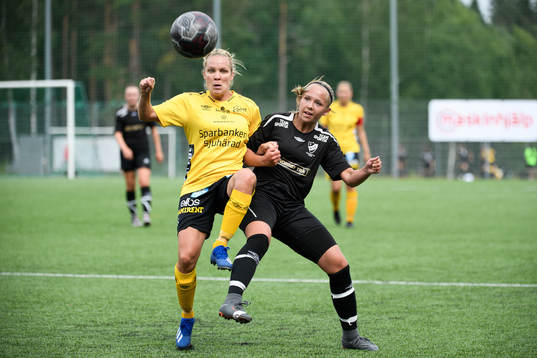 Elfsborgs Linda Westberg Carlsson och Kronängs Moa Petersmo