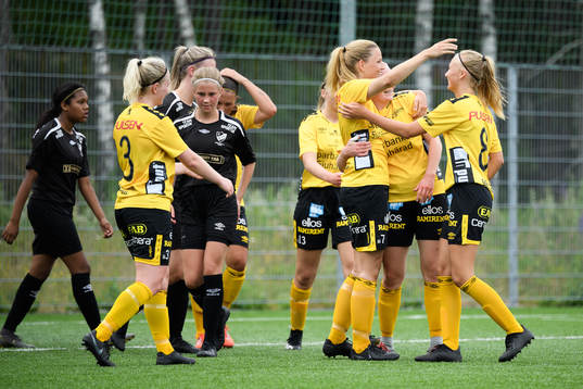 Elfsborgs Gabriella Uddh jublar