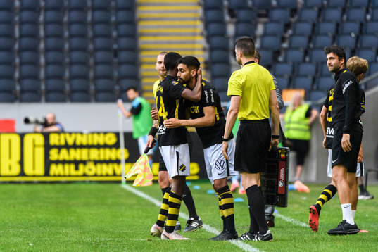 s Paulos Abraham byter med Stefan Silva