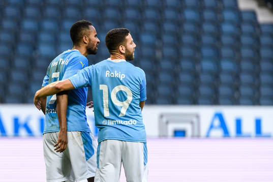 Malmö FFs Isaac Kiese Thelin jublar med Erdal Rakip
