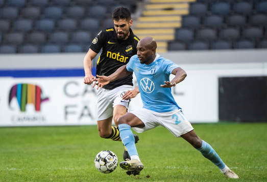 s Stefan Silva och Malmö FFs Fouad Bachirou
