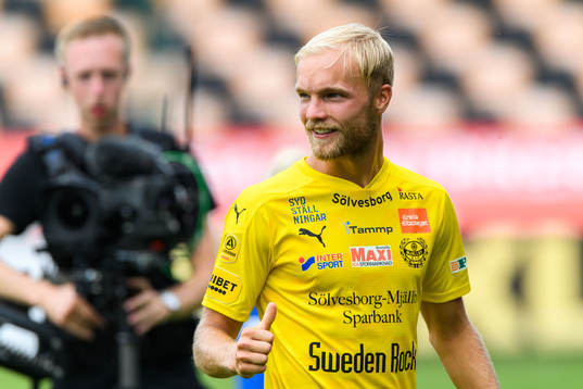 Mjällbys Viktor Gustafson jublar