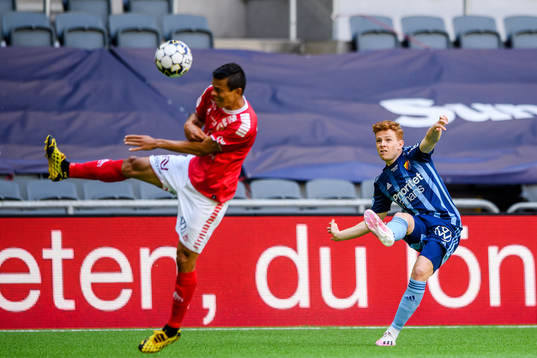Kalmars Romario Pereira Sipiao och Djurgårdens Aslak Witry