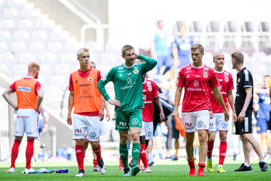 Kalmars målvakt Lucas Hägg Johansson deppar