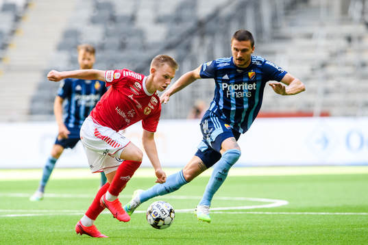 Kalmars Isak Jansson och Djurgårdens Erik Berg