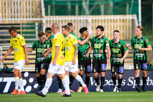 Varbergs spelare jublar