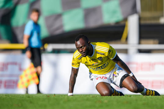 Falkenbergs John Chibuike deppar