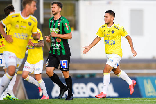Falkenbergs Edi Sylisufaj jublar