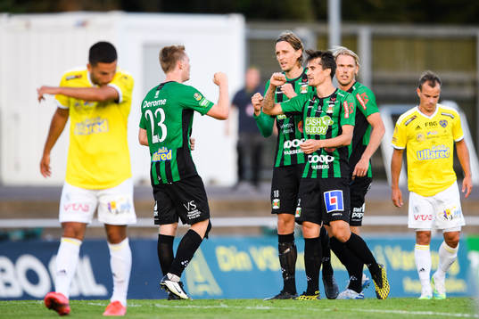 Varbergs spelare jublar