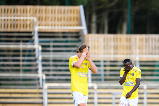Falkenbergs Nsima Peter deppar