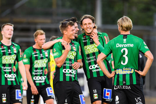 Varbergs spelare jublar