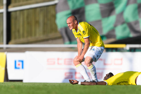 Falkenbergs Christoffer Carlsson deppar