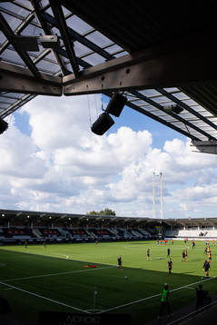 Bravida Arena interiört innan fotbollsmatchen i