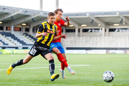 Häckens Leo Bengtsson och Helsingborgs Alex Timossi