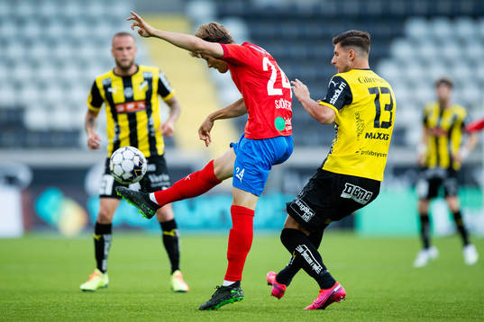Helsingborgs Filip Sjöberg och Häckens Adnan Maric