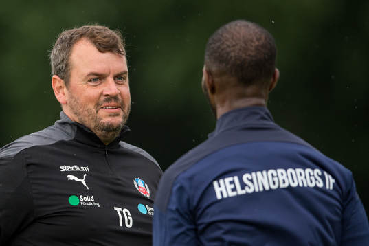 Assisterande tränare Thomas Gabrielsson och Mohammed