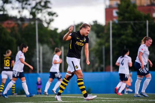 s Jenny Danielsson deppar