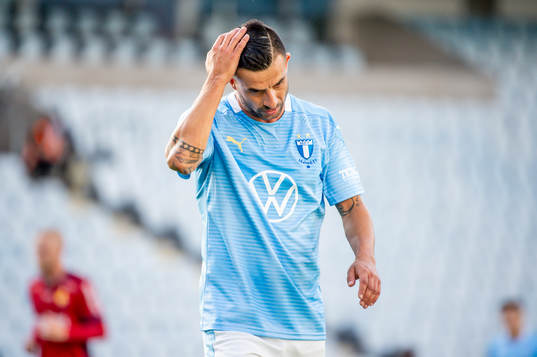 Malmö FFs Behrang Safari deppar