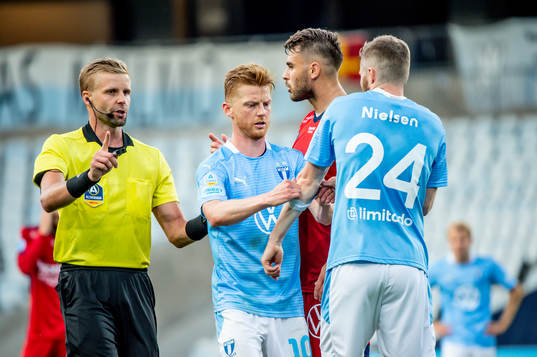 Malmö FFs Anders Christiansen lämnar över kaptensbindeln