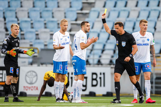 IFK Norrköpings Egzon Binaku, målvakt Isak Pettersson och