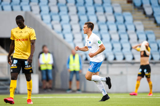 IFK Norrköpings Rasmus Stensbæk Lauritsen jublar