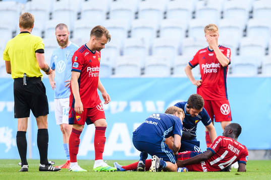 Djurgårdens Edward Chilufya får vård