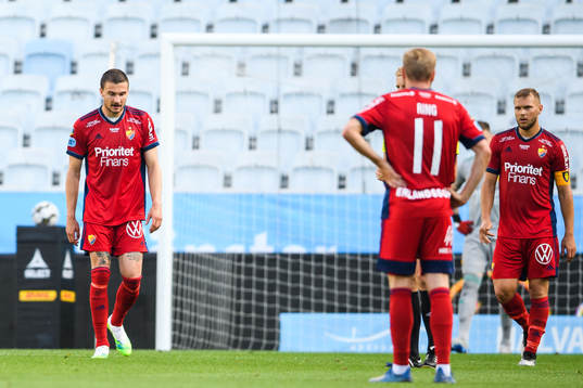 Djurgårdens Erik Berg och Jonathan Ring deppar