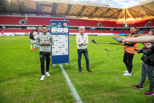 Kalmars tränare Nanne Bergstrand och Östersunds tränare