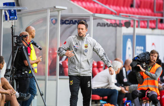 Östersunds tränare Ian Burchnall