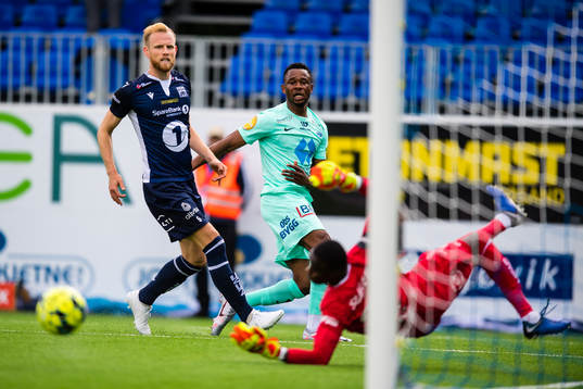 Dan Peter Stensøe Ulvestad of Kristiansund and Leke Samson
