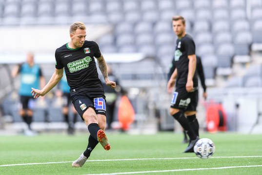 Varbergs Jesper Modig värmer upp