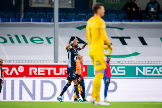 Amahl William D'Vaz Pellegrino of Kristiansund celebrates