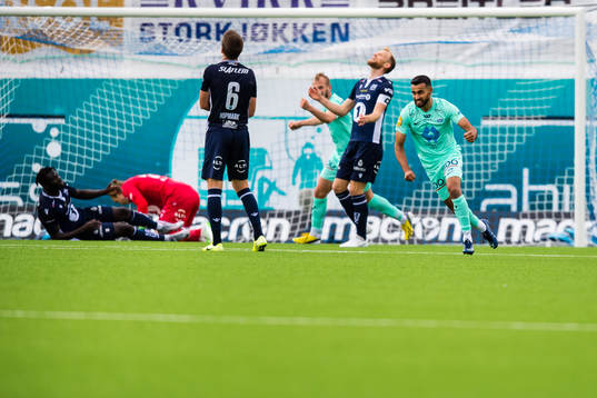 Etzaz Muzafar Hussain of Molde celebrates