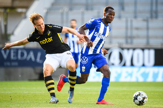 s Saku Ylätupa och IFK Göteborgs Alhassan Yusuf Abdullahi
