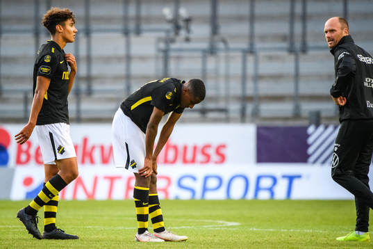 s Robin Tihi och Paulos Abraham deppar