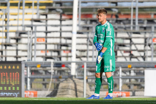 Sirius målvakt Lukas Jonsson
