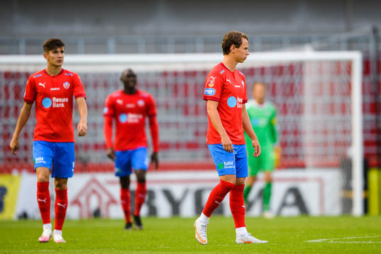 Helsingborgs Armin Gigovic och Alex Timossi Andersson deppar