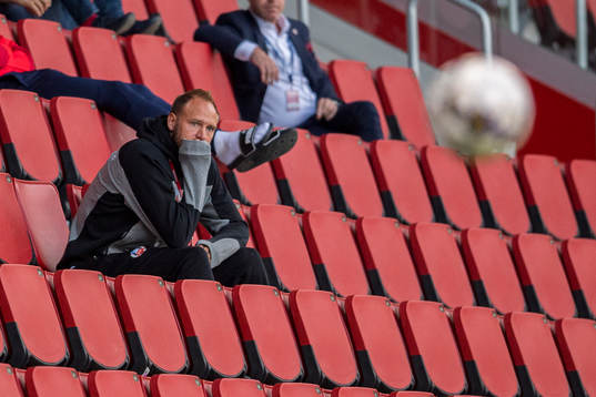 Helsingborgs Andreas Granqvist på läktaren