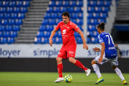 Vegard Forren of Brann and Alexander Jakobsen of Sarpsborg